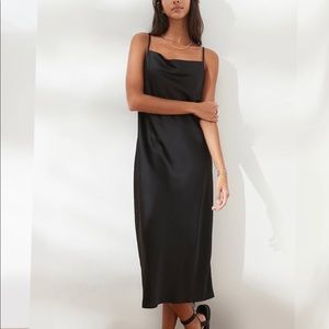 Banana Republic Sz Small CowlNeck Satin Slip Dress